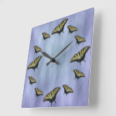 Butterflies in de wolken. vierkante klok (Hoek)