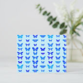 Butterflies, indigo, sky blue background briefkaart (Staand voorkant)