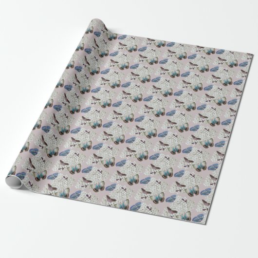 Butterflies op de ondergrond van Hydrangea lavende Cadeaupapier (Uitgerold)