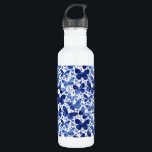 Butterflies Waterverf Indigo Blue Waterfles<br><div class="desc">Indigoblauw en wit waterverf vlinderschilderij.</div>