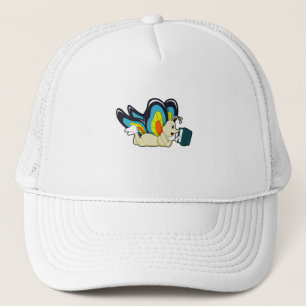 Butterfly bij lezen van boek trucker pet