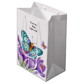 Butterfly Bliss onder de bloemen Medium Cadeauzakje (Voorkant Gekanteld)