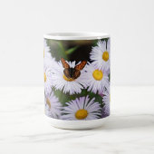 Butterfly Daisy Mok (Center)