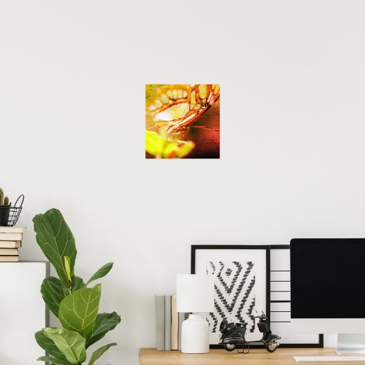 Butterfly Face Close-up van verontruste kunst Poster (Thuiskantoor)