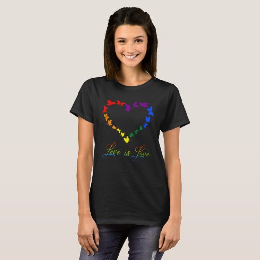 Butterfly Heart Rainbow Love is Love LGBT Gay Lesb T-shirt (Voorkant volledig)