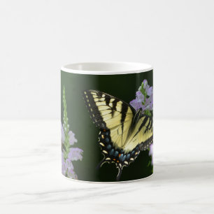 Butterfly in de tuin koffiemok