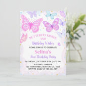 Butterfly kussen eerste verjaardag uitnodiging (Staand voorkant)