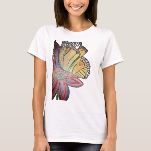 Butterfly landing on flower beautiful t-shirt (Voorkant)
