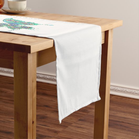 Butterfly met Green Peacock Feathers Korte Tafelloper (Voorbeeld)