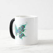 Butterfly met Green Peacock Feathers Magische Mok (Voorkant links)