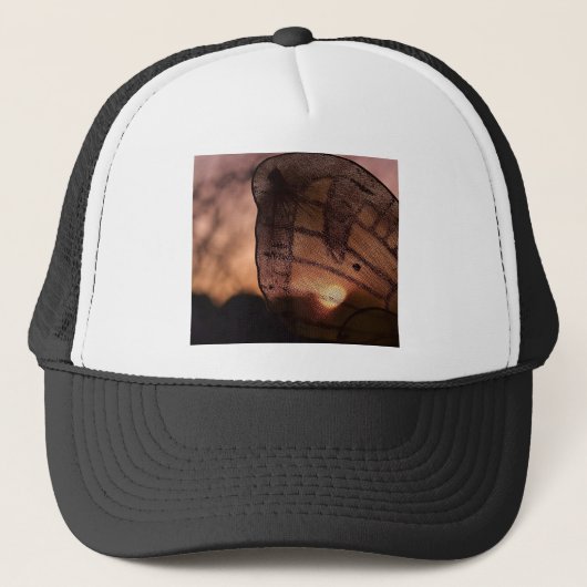 Butterfly met Sunset van Shirley Taylor Trucker Pet (Voorkant)