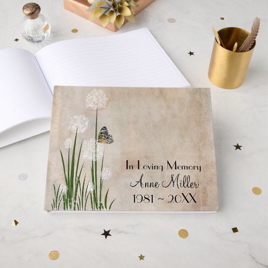 Butterfly on a Puff Flower Memorial Service Gastenboek (Voorkant open)