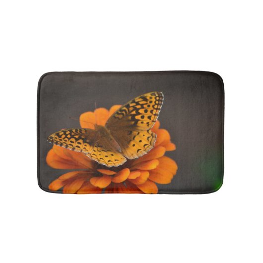 Butterfly on Zinnia Bath Mat (Voorkant)