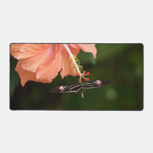 Butterfly op Flower Desk Mat (Voorkant)