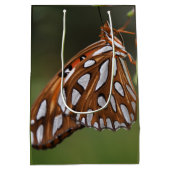 Butterfly Oranje en White Spotted Green Photo Medium Cadeauzakje (Achterkant)
