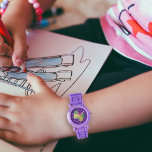 Butterfly Paarse horloge voor kinderen<br><div class="desc">Eerste polshorloge voor kinderen. Handgeschilderde vlinder in het midden met witte cijfers. De handen hebben uren en minuten om een kind te helpen de tijd te leren kennen. Het ontwerp van de wijzerplaat wordt getoond op een leuk paarse horloge met bijpassende band. Er zijn veel andere stijlen om uit te...</div>