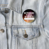 Button "No Pronouns Alsjeblieft" (Constellaties) (In situ)