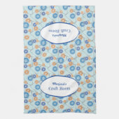 Buttonnen en naaigarnenaalden, op maat gesneden theedoek (Verticaal)