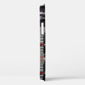 Buttonnen op een geluidsmixer in een opnamestudio. Case-Mate iPhone case (Achterkant / Rechts)