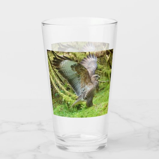 Buzzard Stretching Wings Glas (Achterkant)