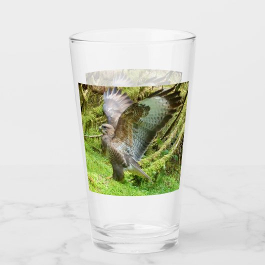 Buzzard Stretching Wings Glas (Voorkant)