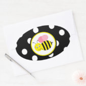 Buzzing Bumble Bee - Roze / Zwart Ovale Sticker (Envelop)
