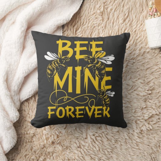 Buzzing Romance: Bee Mine Forever Design Kussen (Deken)