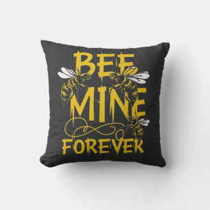 Buzzing Romance: Bee Mine Forever Design Kussen