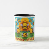 Buzzing with Joy – Schattigee bijenkoninkrijksvier Mok (Midden)