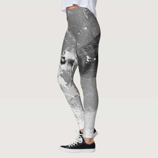 BW Swimming Otter Leggings (Links)