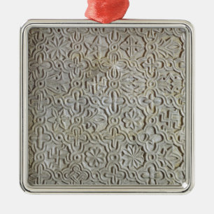 Byzantijnse plaat met kruisvormige decoratie, 12e- metalen ornament