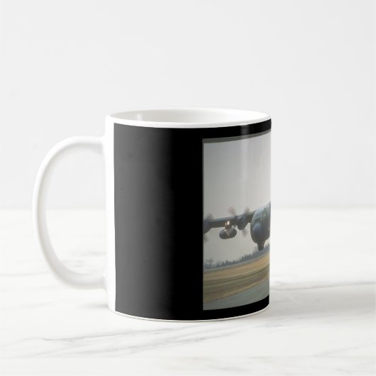 C-130 Hercules LAPES-lading_Militair Vliegtuig Koffiemok (Links)