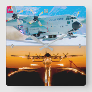 C-130 HERCULES VIERKANTE KLOK