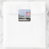 C-17 Globemaster III zit op de vlieglijn Vierkante Sticker (Tas)