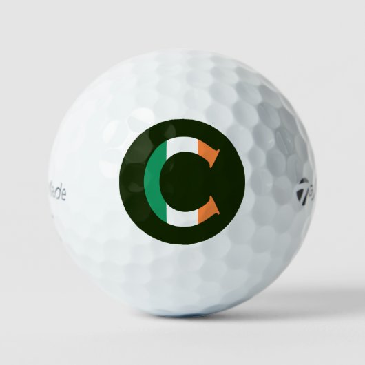 C Monogram bedekt op Ierse vlag tmtp5 gbcnt Golfballen (Voorkant)