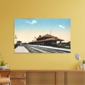 C & NW Railroad Depot Canvas Afdruk (Insitu (Woonkamer))