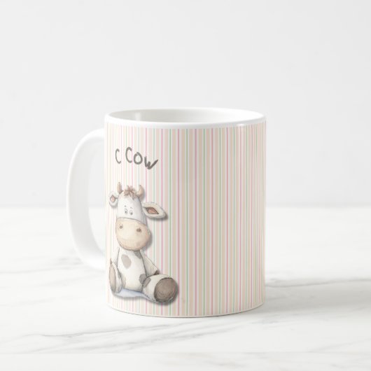 C voor Koe: Schattigee Kinderen Mok met Speelse Ko (Voorkant links)