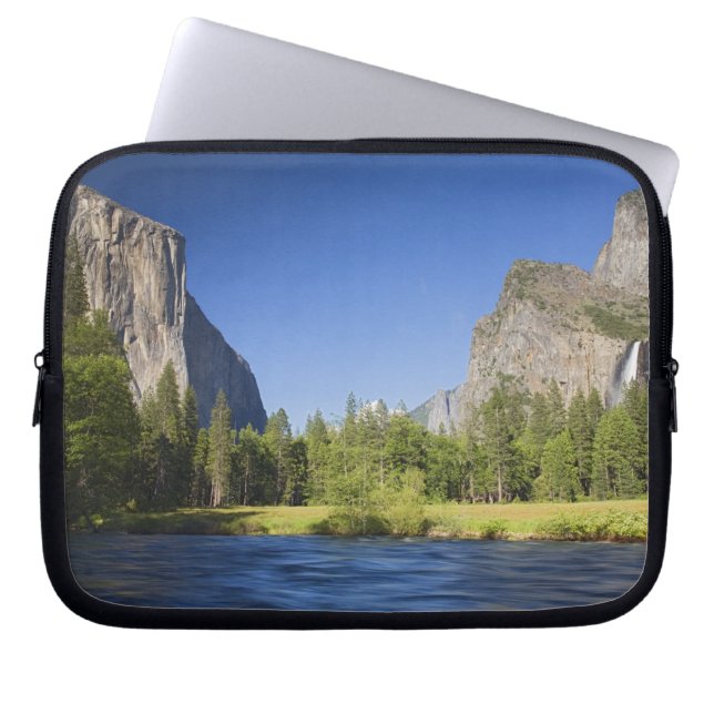 CA, Yosemite NP, Vallei uitzicht met El Capitan, Laptop Sleeve (Voorkant)