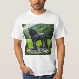 Caballo Negro sobre Trisquel Celta: Fuerza y Miste T-shirt