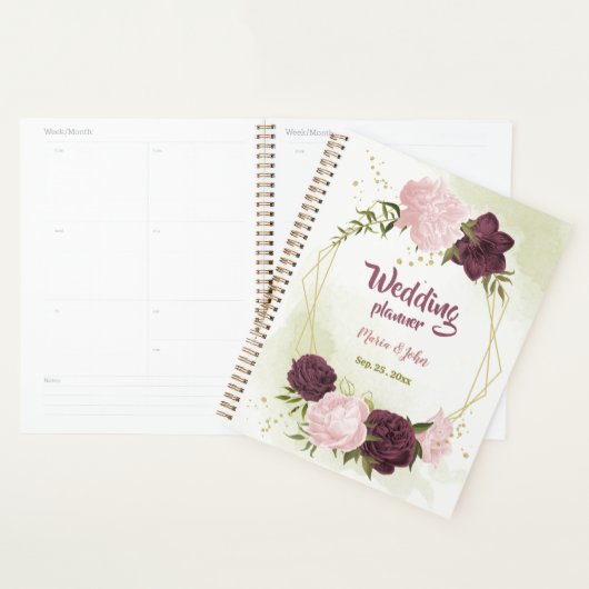 Cabernet & roze bloemen groen trouwen planner (Display)