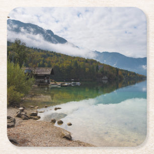 Cabin naast het Bohinj-meer in Slovenië Kartonnen Onderzetters