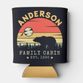 Cabine Familienaam Retro Pijnbomen Beer Souvenir Blikjeskoeler (Achterkant)
