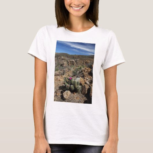 Cactus Flowering T-shirt (Voorkant)