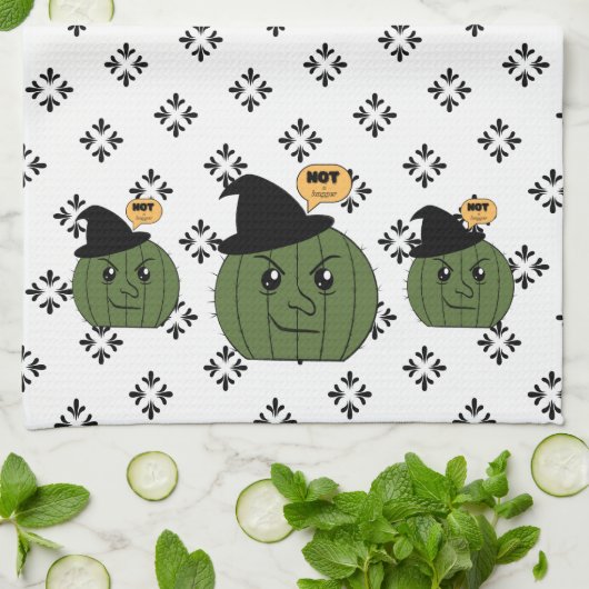 Cactus Witch - Niet een knuffelaar - Halloween Theedoek (Gevouwen)