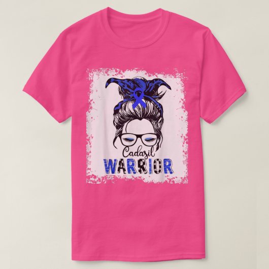 Cadasil Awareness Warrior  Blue Ribbon Messy Bun 9 T-shirt (Design voorkant)