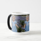 Cadeau Mok voor Baby Girl in Blue Dress (Voorkant links)