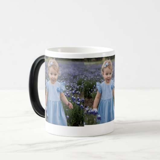 Cadeau Mok voor Baby Girl in Blue Dress (Voorkant links)