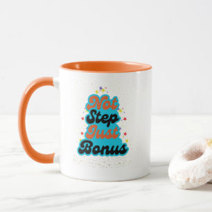Cadeau voor bonusmoeder met typografie mok