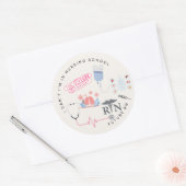 Cadeau voor een verpleegkundige student vriend ronde sticker (Envelop)