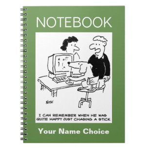 Cadeau voor hondenbezitter. Hond speelt op een com Notitieboek